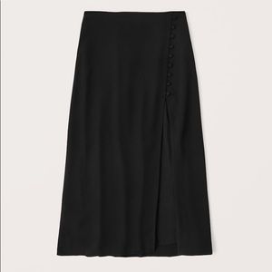 NWT! Abercrombie delicate button midaxi skirt, Sz M